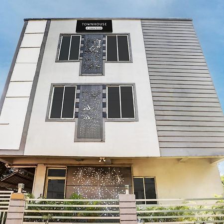 Super Townhouse Chandrasekharpur Bhubaneswar Exterior foto
